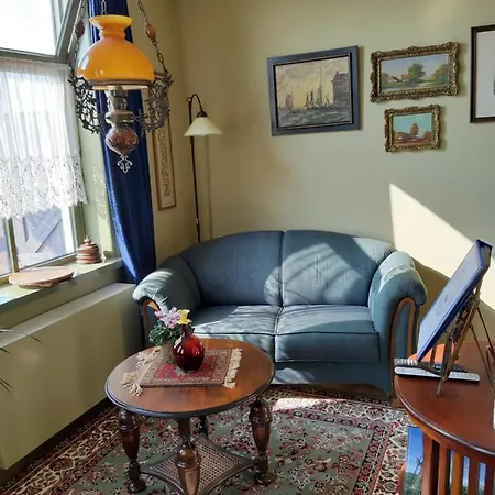 De Kapiteinshut Aan De Rivier Met Xl Ligbad En Sauna Appartement