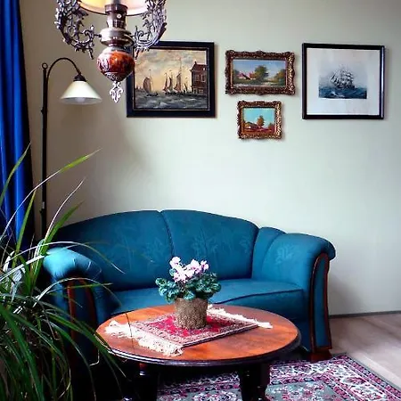 De Kapiteinshut Aan De Rivier Met Xl Ligbad En Sauna Apartmán