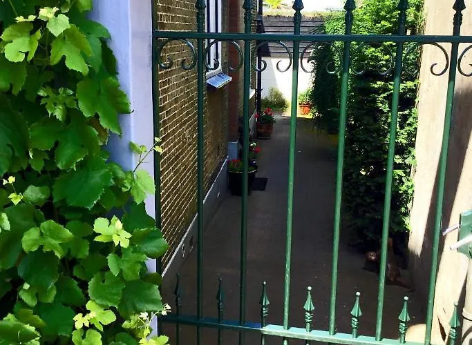 De Kapiteinshut Aan De Rivier Met Xl Ligbad En Sauna * Lekkerkerk