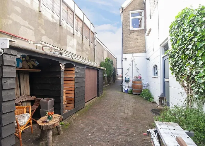 De Kapiteinshut Aan De Rivier Met Xl Ligbad En Sauna * レッケルケルク