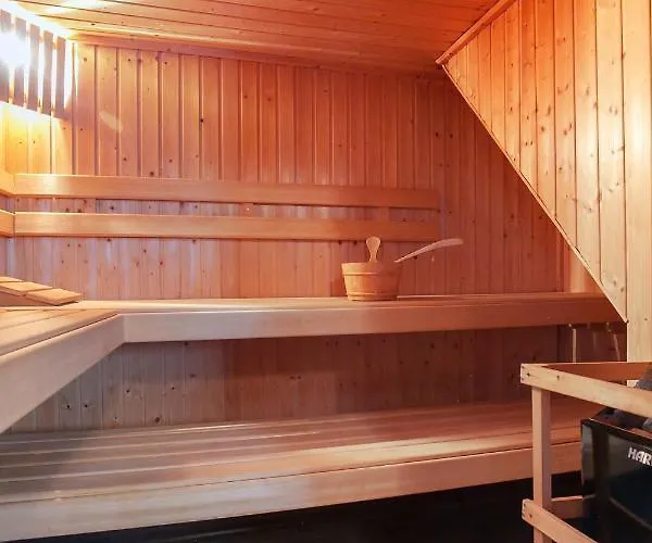 De Kapiteinshut Aan De Rivier Met Xl Ligbad En Sauna *